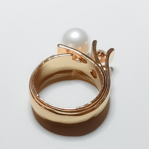 🎀18k White Pearl Ring - Picture 4 of 6